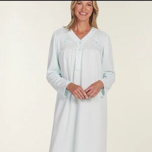 Miss Elaine Nightgown in Mint Green. 3X